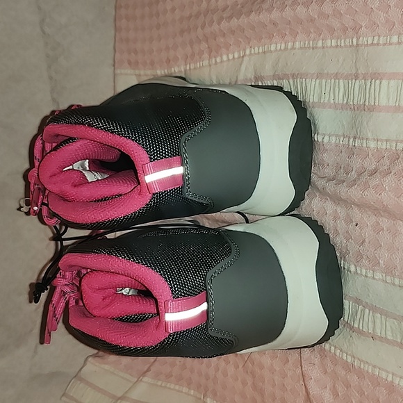 NWT youth size 3 all in motion ankle boots - Picture 3 of 7